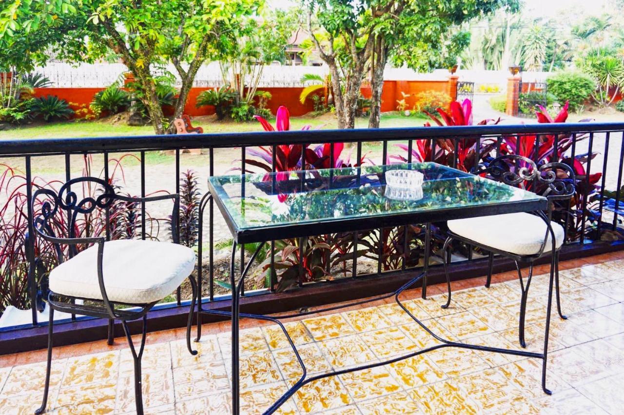 Casa Don Julian Guesthouse Bais المظهر الخارجي الصورة
