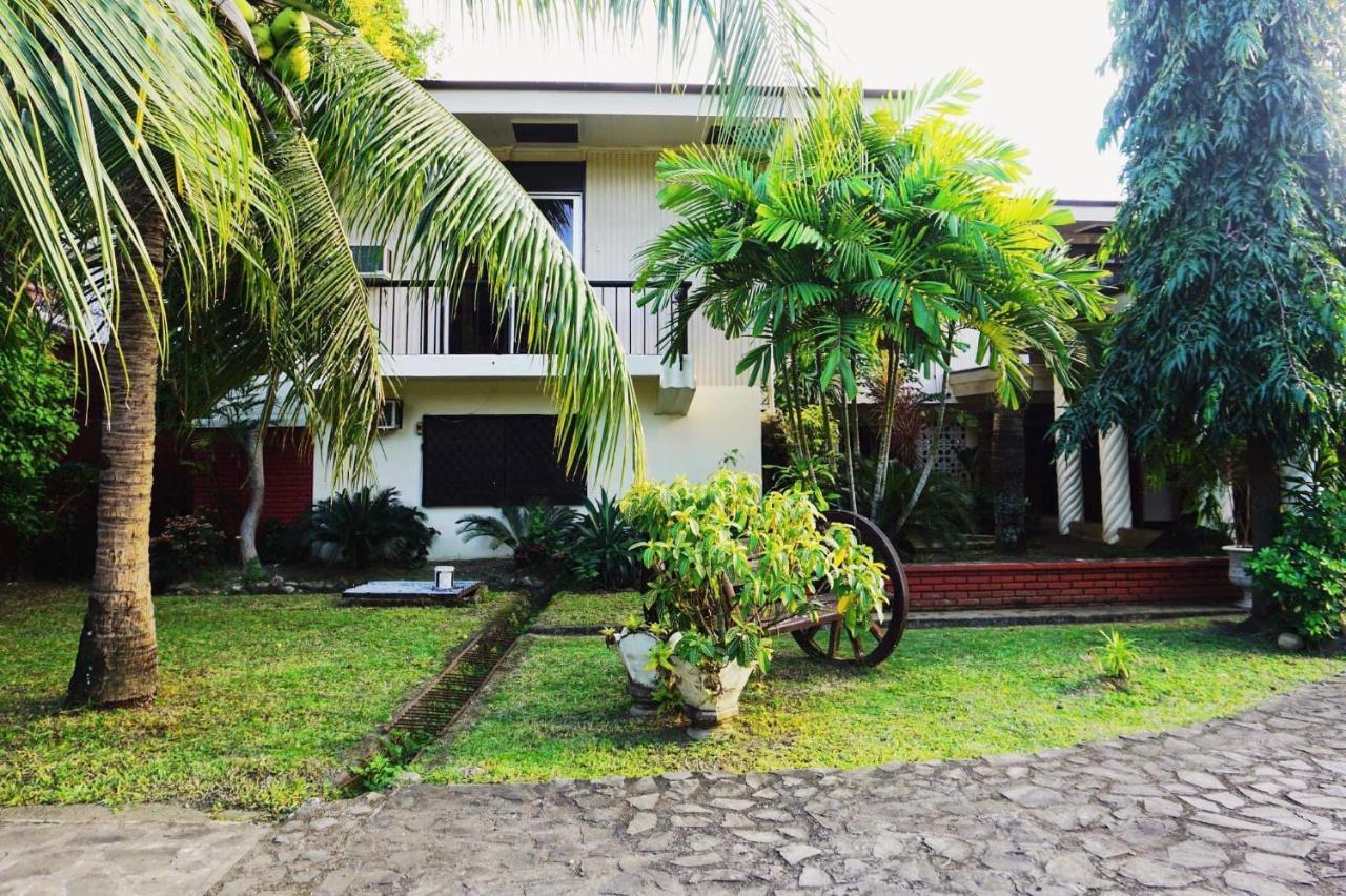 Casa Don Julian Guesthouse Bais المظهر الخارجي الصورة