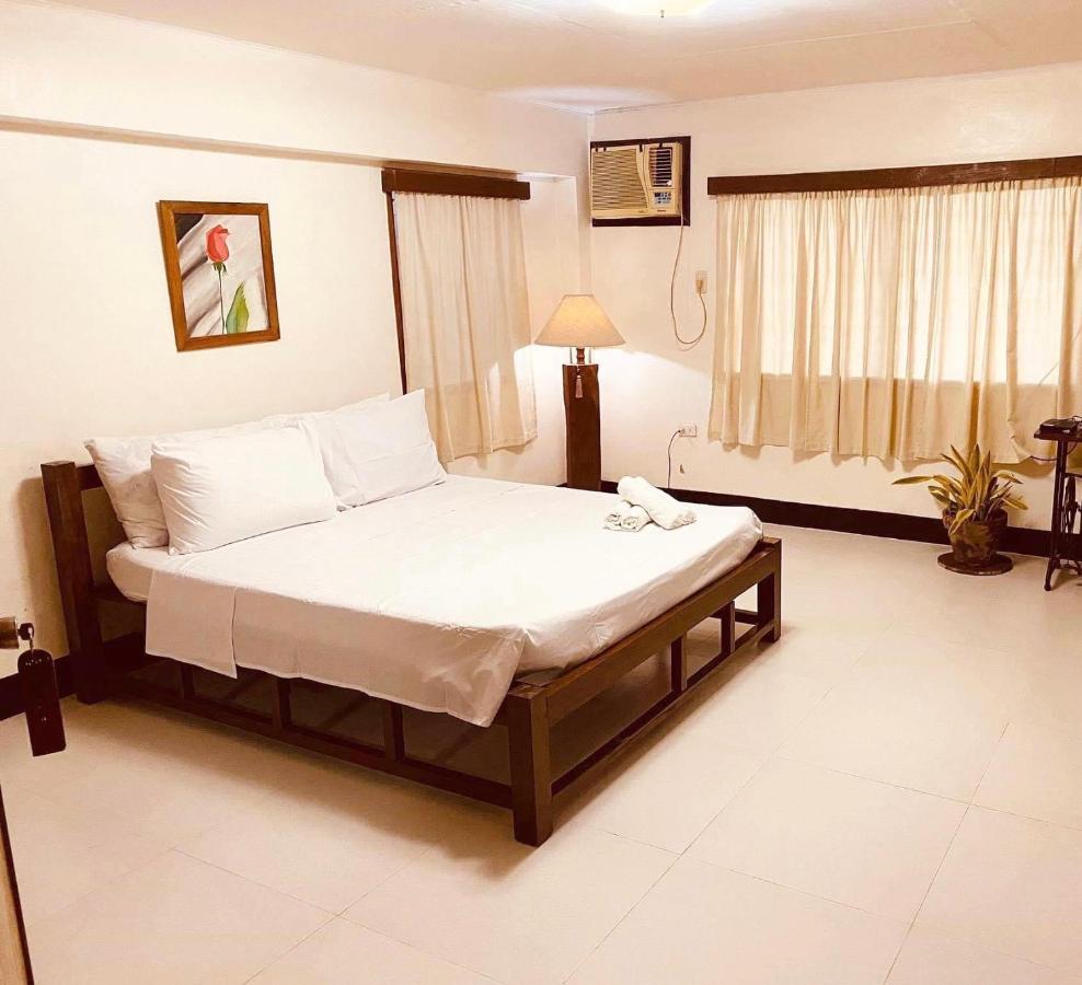 Casa Don Julian Guesthouse Bais المظهر الخارجي الصورة