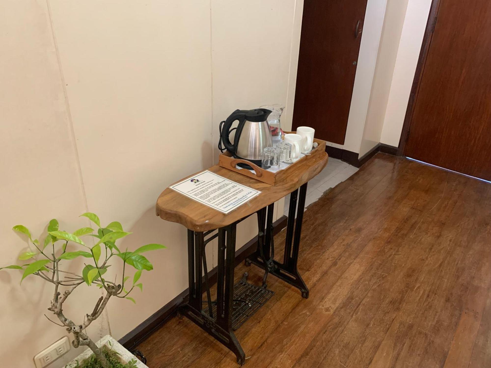 Casa Don Julian Guesthouse Bais المظهر الخارجي الصورة
