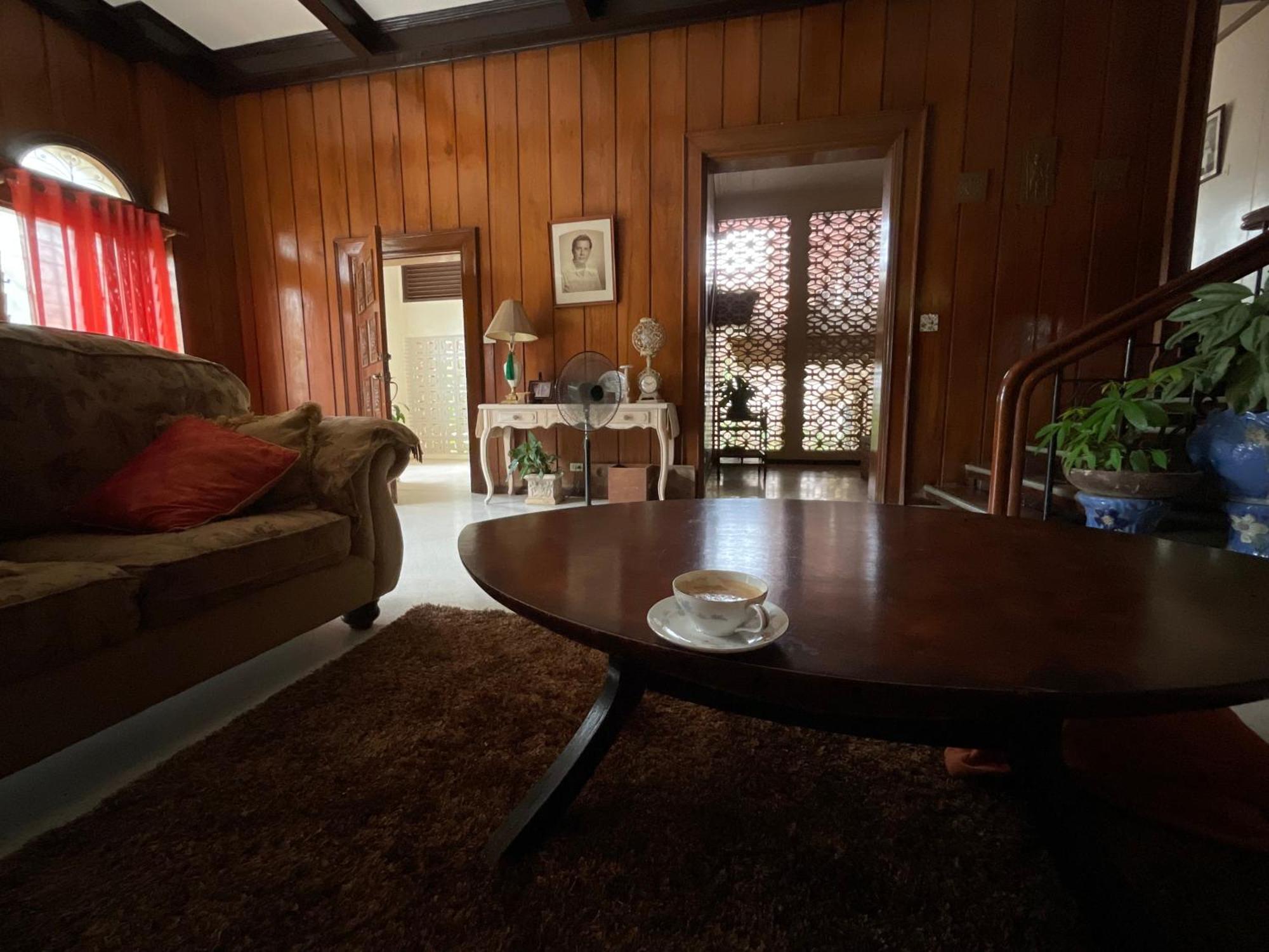 Casa Don Julian Guesthouse Bais المظهر الخارجي الصورة
